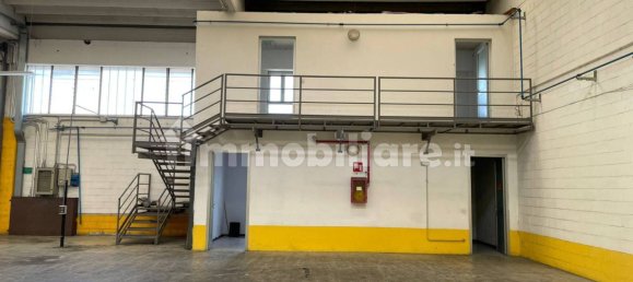 Склад с 4 комнатами в Гарбаньяте Миланезе, Италия № 81510 29