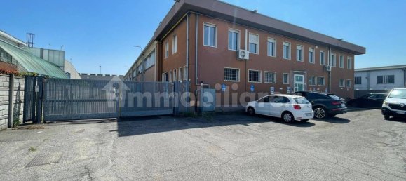 Склад с 4 комнатами в Гарбаньяте Миланезе, Италия № 81510 4