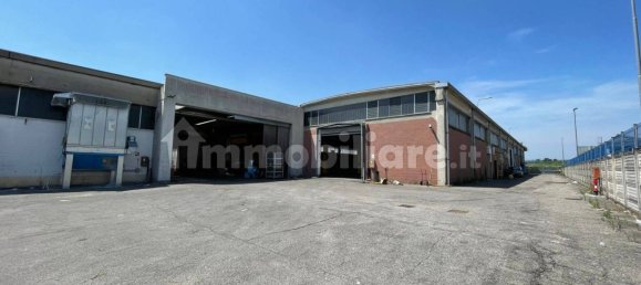 Склад с 4 комнатами в Гарбаньяте Миланезе, Италия № 81510 27