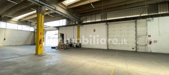 Склад с 4 комнатами в Гарбаньяте Миланезе, Италия № 81510 14