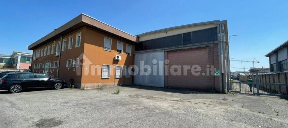 Склад с 4 комнатами в Гарбаньяте Миланезе, Италия № 81510 18