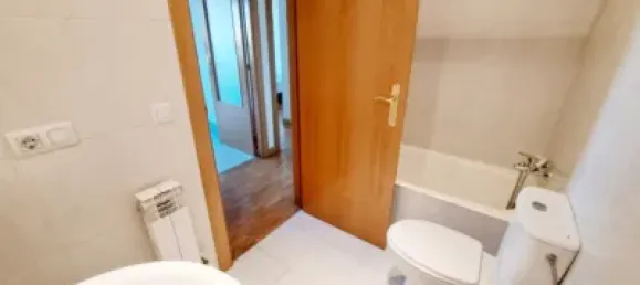 2 bedrooms Apartment in Vitoria-Gasteiz, Spain No. 152055 25