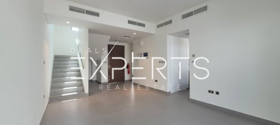 2 bedrooms Townhouse in Yas Island, UAE No. 66005 2