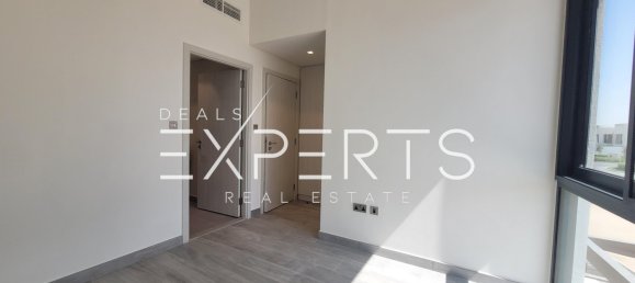 2 bedrooms Townhouse in Yas Island, UAE No. 66005 18