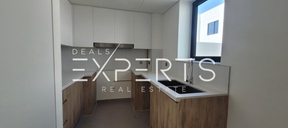 2 bedrooms Townhouse in Yas Island, UAE No. 66005 7