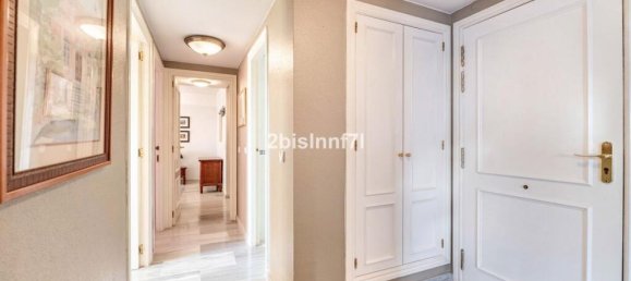 Apartamento de 3 dormitorios en Marbella, Spain No. 190890 7