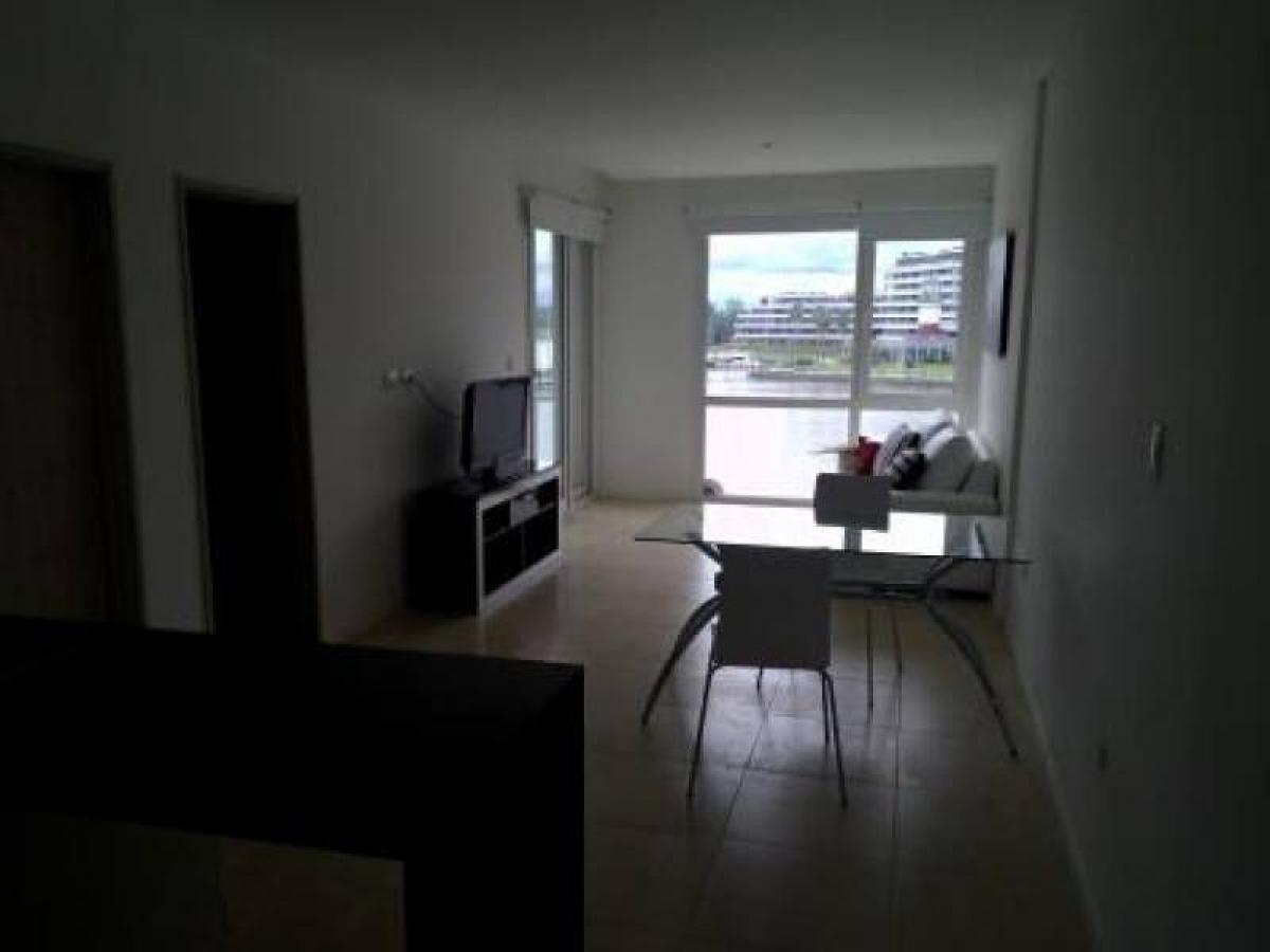 12 bedrooms Apartment in Tigre, Argentina No. 21540