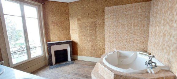 6 bedrooms House in Lamorlaye, France No. 90047 10