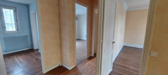 6 bedrooms House in Lamorlaye, France No. 90047 14