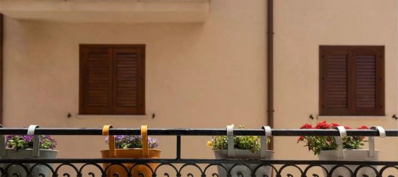 Casa de 6 divisões em Castellammare del Golfo, Italy N.º 258741 3