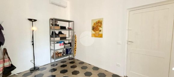 4-salle Appartement à Genoa, Italy No. 284273 16
