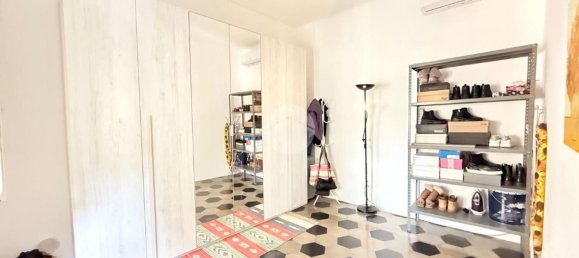 4-salle Appartement à Genoa, Italy No. 284273 14