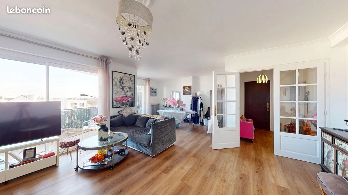 2 bedrooms Apartment in Pontault-Combault, France No. 332309