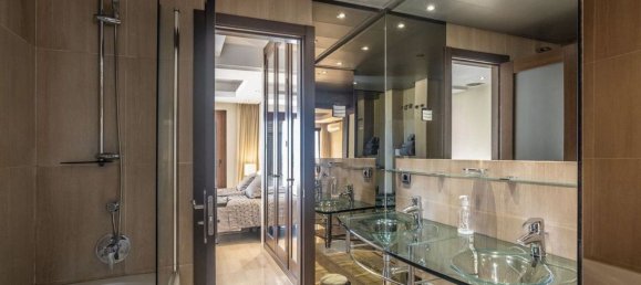 2 bedrooms Penthouse in Estepona, Spain No. 51477 10