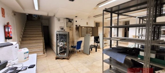 337m² Commercial property in Santander, Spain No. 88991 4