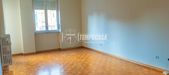 Apartamento de 3 habitaciónes en Fossano, Italy No. 25787 8