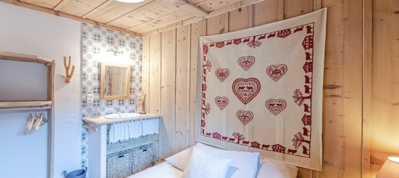 Propiedad comercial de 8 dormitorios en Vallorcine, France No. 547 11