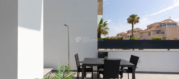 3 غرف نوم فيلا في Torrevieja, Spain رقم 158926 13