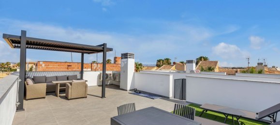 3 غرف نوم فيلا في Torrevieja, Spain رقم 158926 46