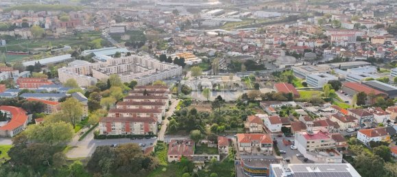 4 bedrooms House in Porto, Portugal No. 105880 6