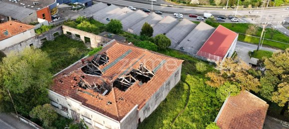 4 bedrooms House in Porto, Portugal No. 105880 8