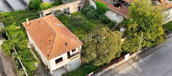 4 bedrooms House in Porto, Portugal No. 105880 14