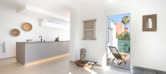 4 bedrooms Villa in Marbella, Spain No. 99193 6