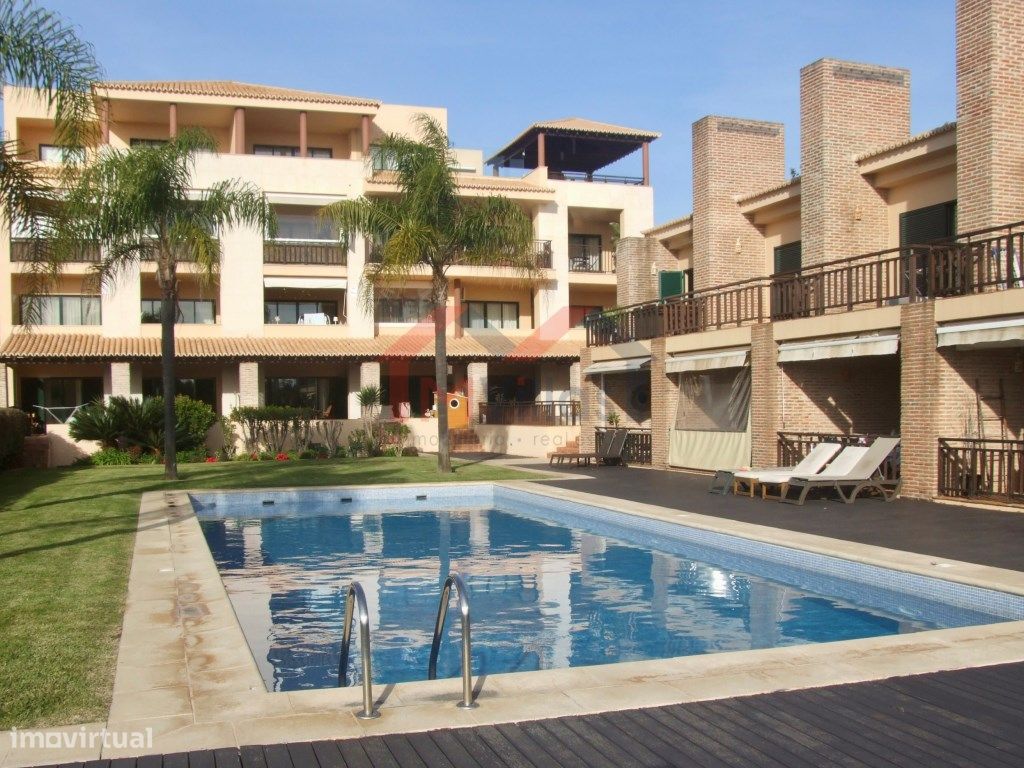 4 bedrooms House in Quarteira, Portugal No. 112286