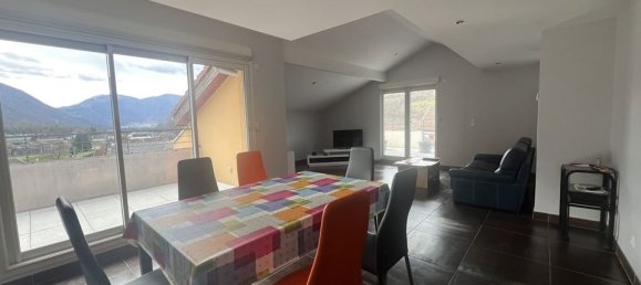 4 bedrooms Apartment in Vaulnaveys-le-Haut, France No. 201050 2