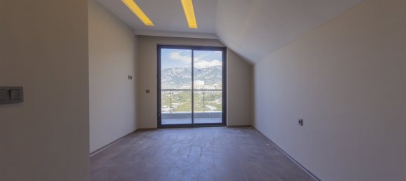 Apartment 4+1 in Kargicak, Turkey No. 19319 25