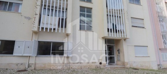 3 bedrooms Apartment in Loures, Portugal No. 94686 17