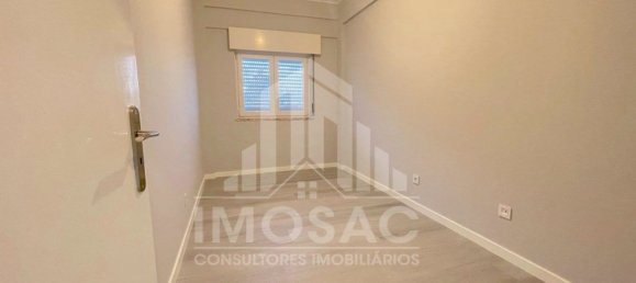 3 bedrooms Apartment in Loures, Portugal No. 94686 4