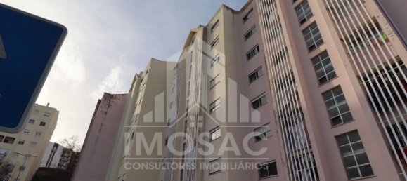 3 bedrooms Apartment in Loures, Portugal No. 94686 11