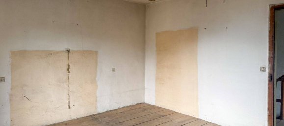 2 bedrooms House in Sovramonte, Italy No. 357196 10