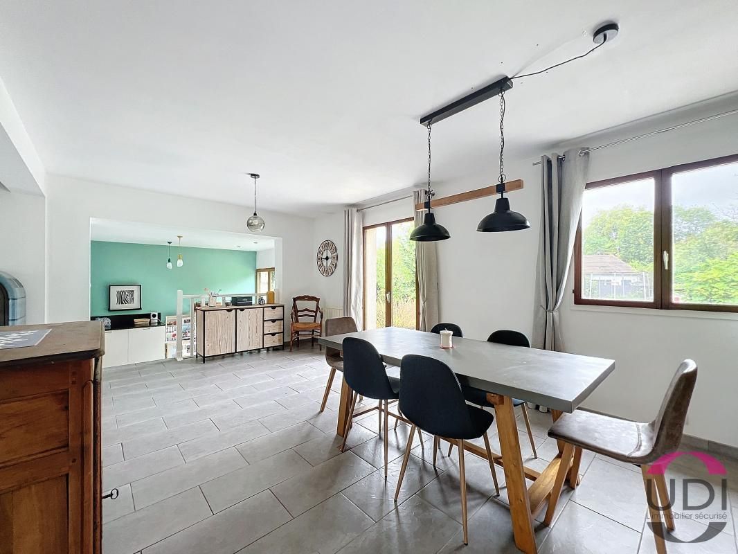 4 Schlafzimmer Haus in Itteville, France, Nr. 171628