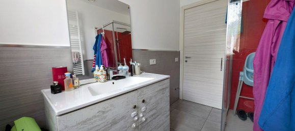 3 rooms Apartment in Viterbo, Italy No. 233093 24