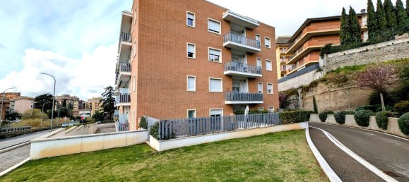 3 rooms Apartment in Viterbo, Italy No. 233093 4