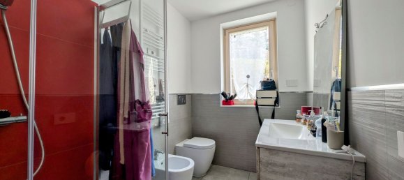 3 rooms Apartment in Viterbo, Italy No. 233093 27