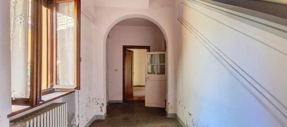 4 rooms Apartment in Bozzolo, Italy No. 7445 2