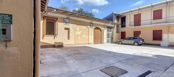 4 rooms Apartment in Bozzolo, Italy No. 7445 26