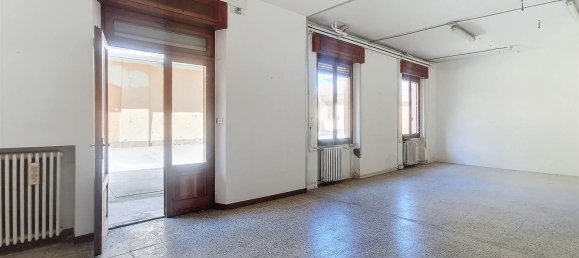 4 rooms Apartment in Bozzolo, Italy No. 7445 20