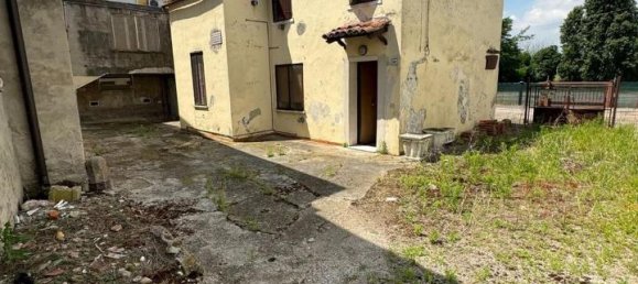 Casa de 10 habitaciónes en Bosaro, Italy No. 26226 17