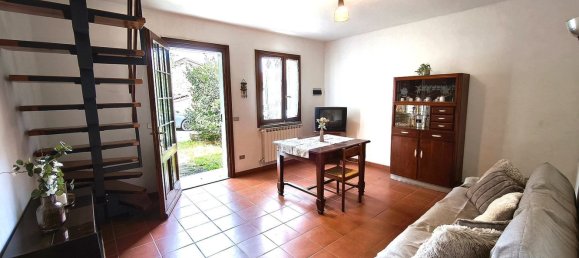 Casa de 3 habitaciónes en Montecreto, Italy No. 308151 7