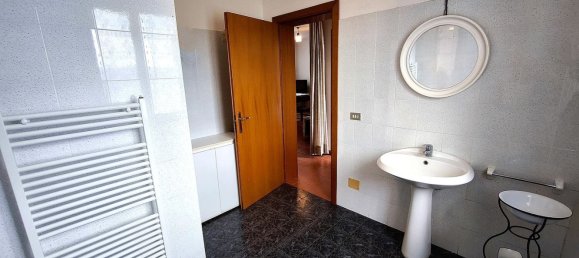 Casa de 3 habitaciónes en Montecreto, Italy No. 308151 17