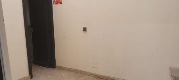 351m² Commercial property in Palermo, Italy No. 157479 26