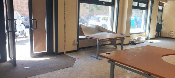 351m² Commercial property in Palermo, Italy No. 157479 7