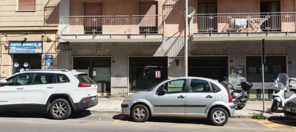 351m² Commercial property in Palermo, Italy No. 157479 3