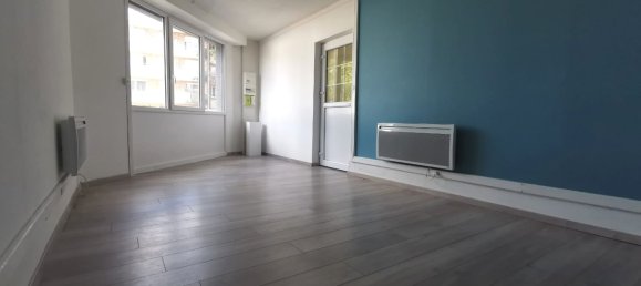 Bureau à Armentières, France 63m² No. 260052 2