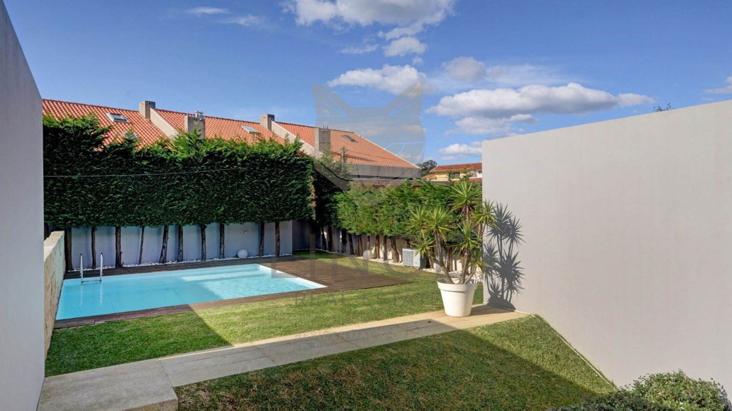 Вилла с 4 спальнями в Вила Нова ди Гая, Португалия № 132559