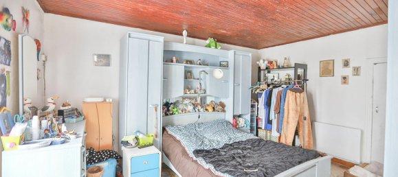 4 bedrooms House in Thoiry, France No. 117766 8